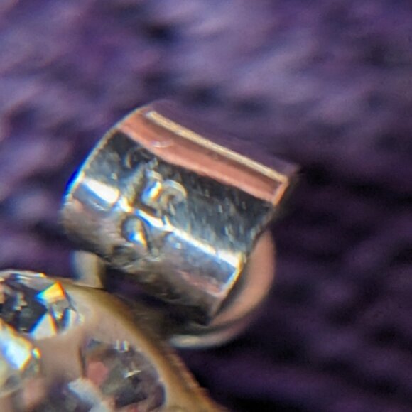 925 Sterling Silver Teardrop Pendant With Sparkly Crystals - Picture 4 of 7